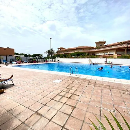 Few Meters To Vistas Beach. Free Wifi. Appartement